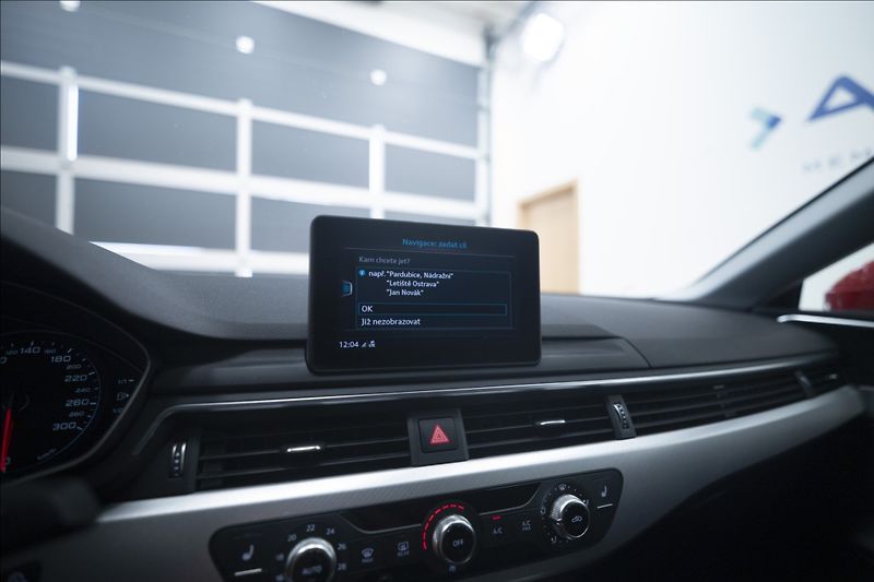 Audi A5 2,0 TDI SPORTBACK NAVI KAMERA - fotka 39 z 44