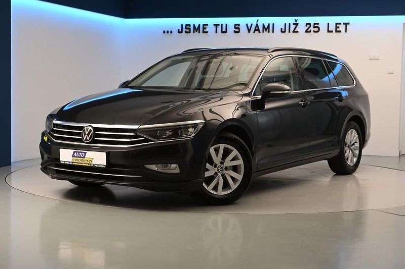 Volkswagen Passat (2023) 2.0 DSG Matrix LED ACC VIRTUAL - fotografie inzerátu