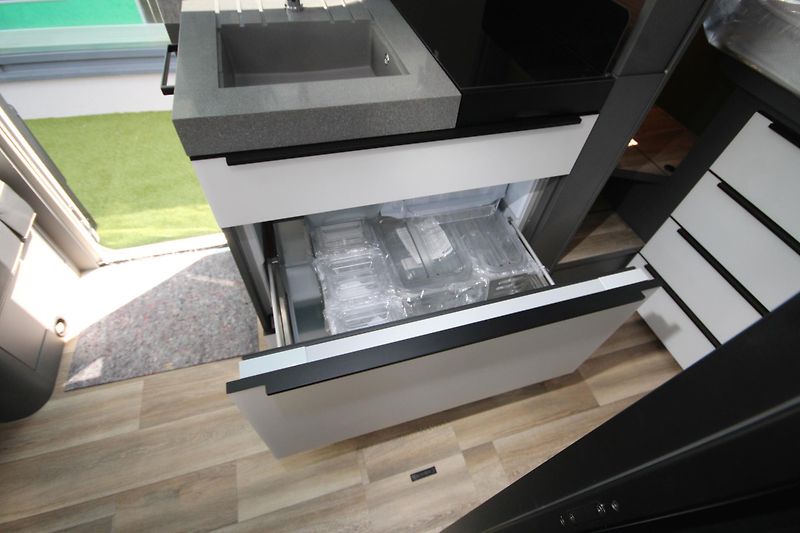 Niesmann+Bischoff (2025) iSmove 7.3F - fotka 47 z 77