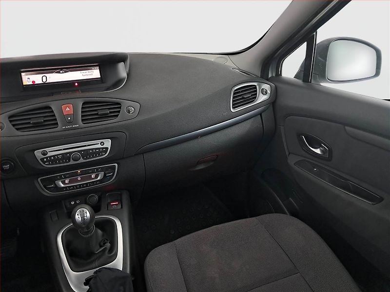 Renault Grand Scénic (2011) 1.6 16V, 7 míst, Park. senzory - fotka 8 z 20