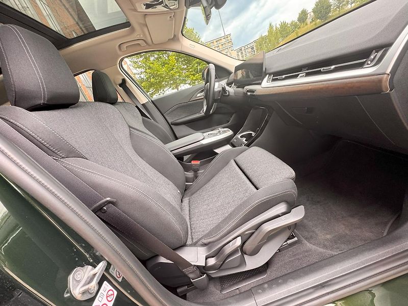 BMW X1 (2024) sDrive20i, panorama - fotka 13 z 35