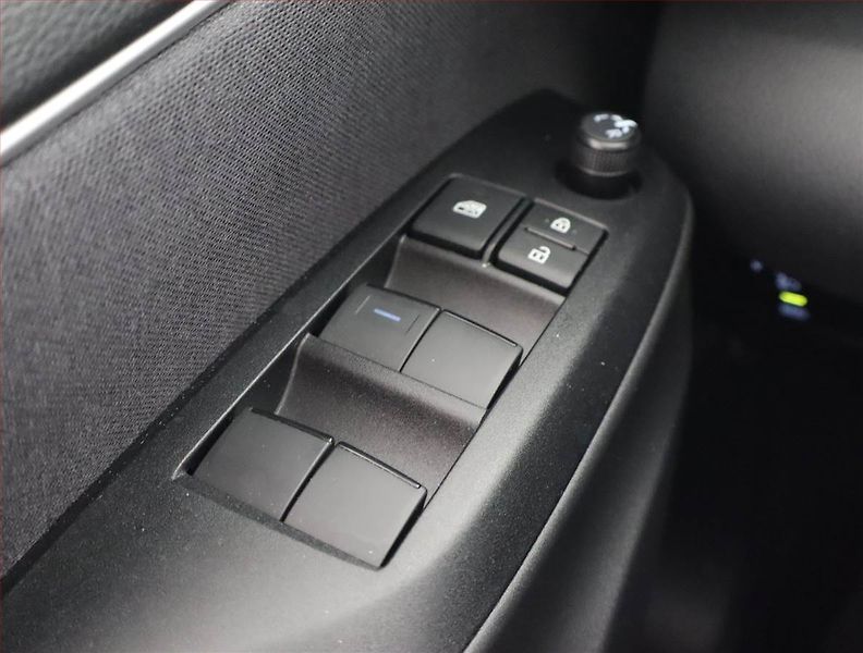 Toyota Yaris (2024) 1.5 Hybrid, Hybrid,Výhřev - fotka 16 z 21