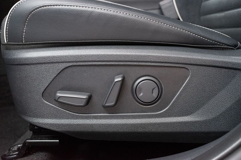 Kia Sportage 1.6T-GDi HEV 4x4*GT*ZÁRUKA*ČR - fotka 19 z 51