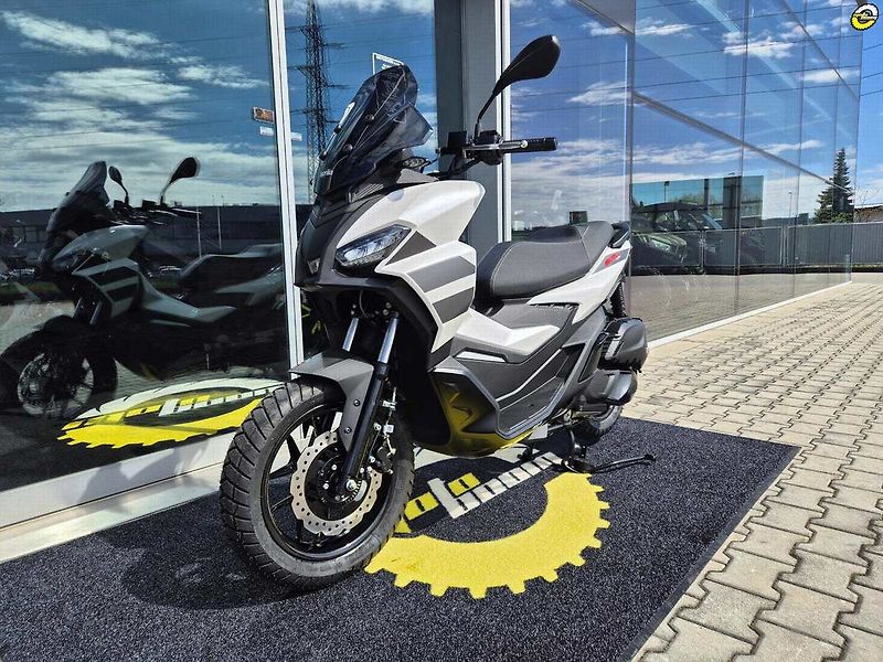 Aprilia SR GT 125 (2026) E5+ - fotka 9 z 41