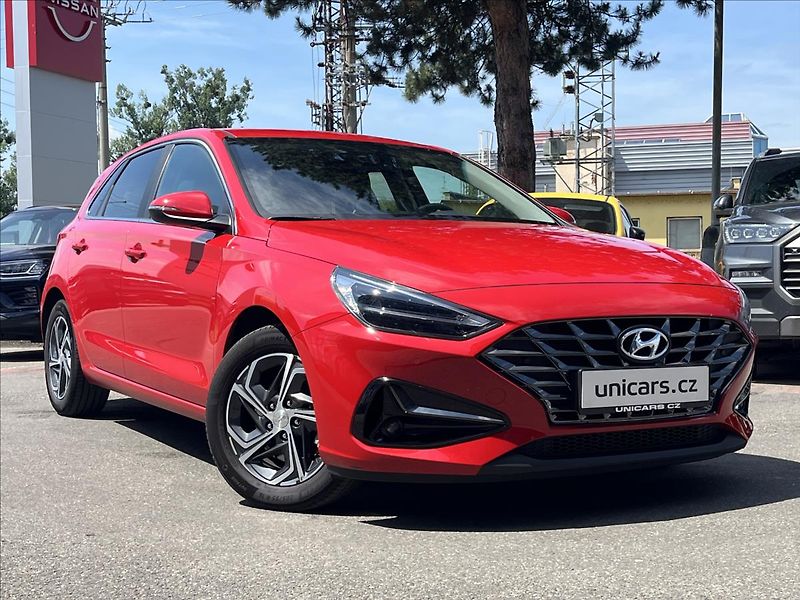 Hyundai i30 1,5 GDI  SMART NAVI 1maj ČR - fotka 3 z 21