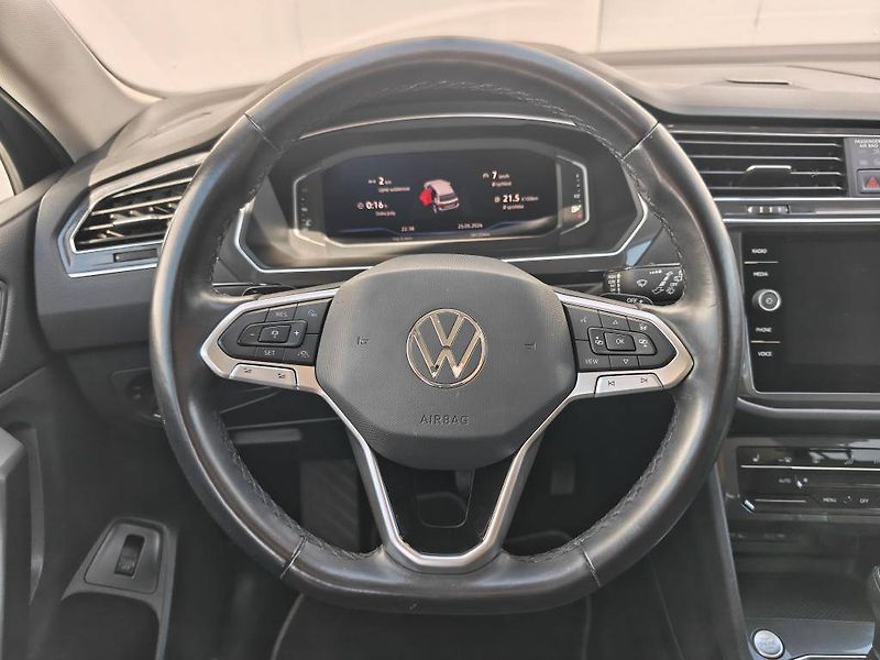 Volkswagen Tiguan Elegance 7DSG 1,5TSi - fotka 11 z 23