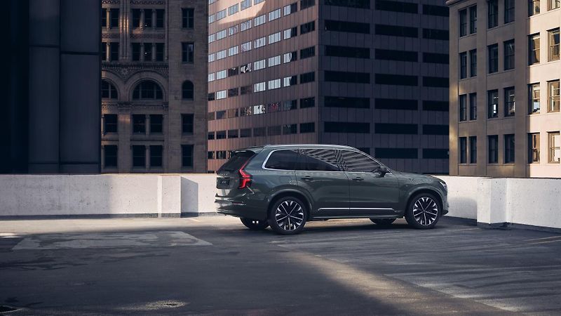 Volvo XC90 (2026) T8 AWD RECHARGE BRIGHT ULTRA - fotka 8 z 12