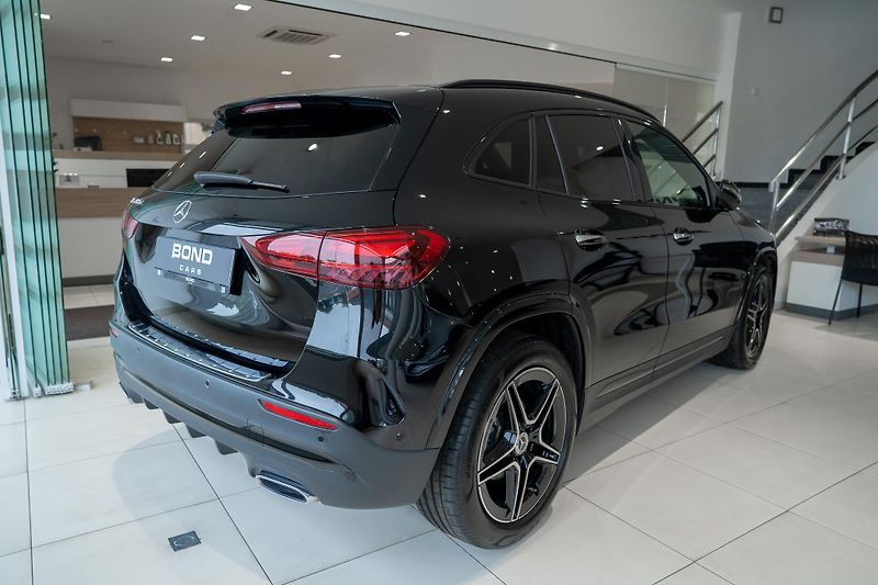 Mercedes-Benz GLA (2025) 200 d/AMGPLUS/MULTIBEAM/TOP - fotka 3 z 19