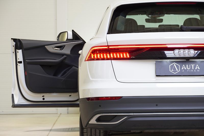 Audi Q8 55TFSI,25TKM,ZÁRUKA 2027,ČR, - fotka 9 z 35