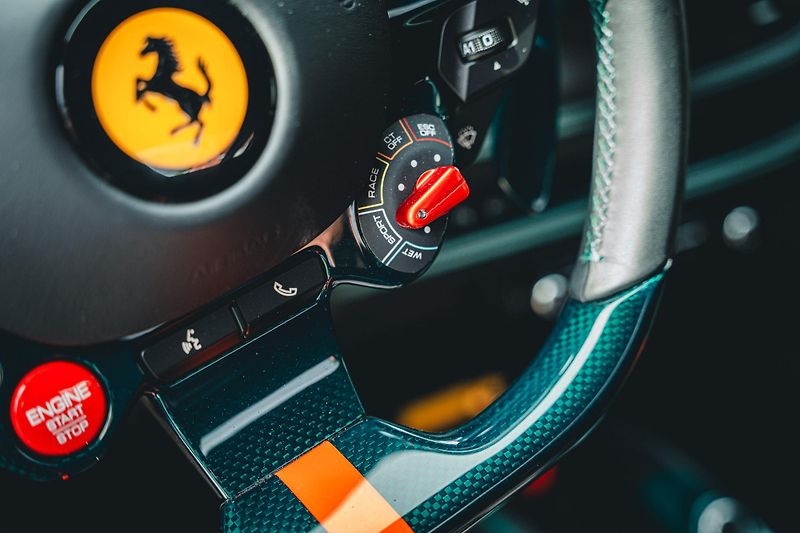 Ferrari F8 (2022) Tributo Special Tailor Made  - fotka 47 z 60