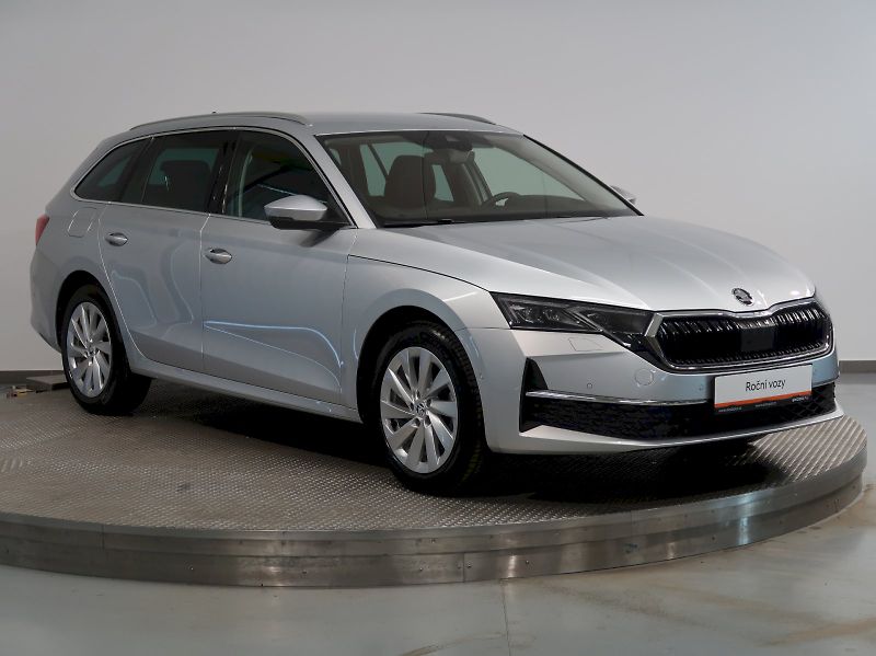 Škoda Octavia (2025) TOP SELECTION 2.0TDI 110KW DSG - fotka 6 z 42
