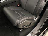 Volvo XC90 (2026) B5 AWD BLACK EDITION ULTRA 7 - náhled 32