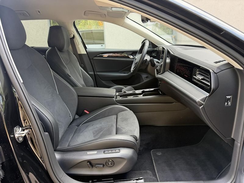 Volkswagen Passat Elegance 2.0 TDI 110 kW DSG Va - fotka 9 z 26
