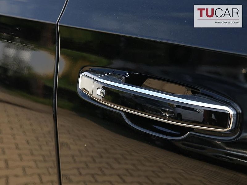 Chevrolet Tahoe (2026) High Country 6.2 V8 - fotka 8 z 45