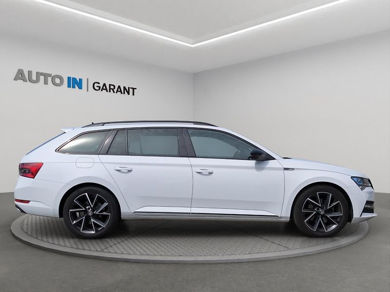 Škoda Superb (2023) SportLine 2.0 TDI 110kW DSG, Č - fotka 4 z 30