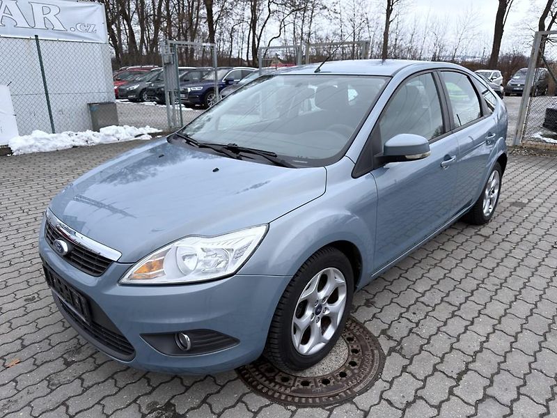 Ford Focus 1.6i 85 kW klima - fotka 1 z 15