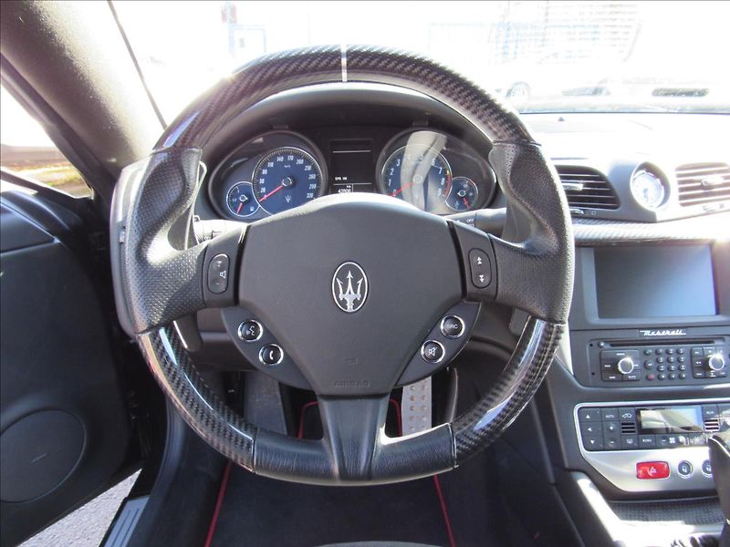 Maserati GranTurismo 4,7 V8 Sport - fotka 12 z 37