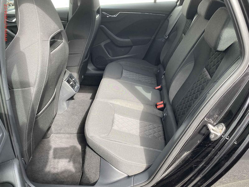 Škoda Scala (2019) 1.5 TSi, Style, Sport, DSG - fotka 10 z 19