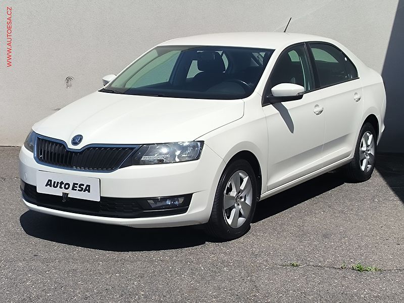 Škoda Rapid (2018) 1.0 TSI, ČR, AC, výhřev sed - fotka 3 z 16