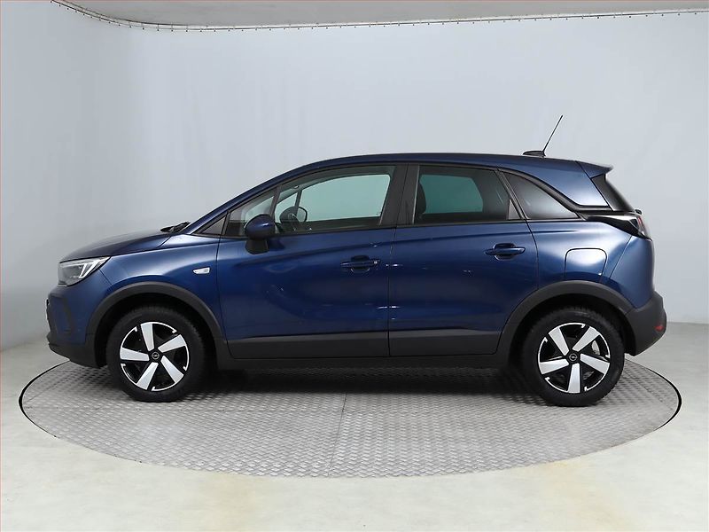 Opel Crossland X (2021) 1.2 Turbo, Serv.kniha - fotka 3 z 17
