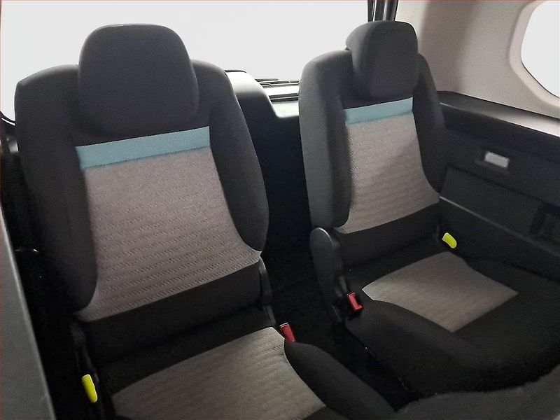 Citroën Berlingo (2021) Maxi Feel Pack 1.5 BlueHDi - fotka 17 z 18