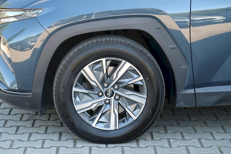 Hyundai Tucson (2022) 1,6 CRDi 100 kW 4x4 AUTOMAT - fotka 8 z 27
