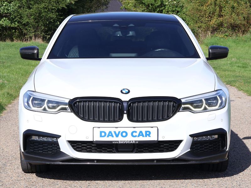 BMW Řada 5 3,0 530d 195kW xDrive CZ - fotka 2 z 39