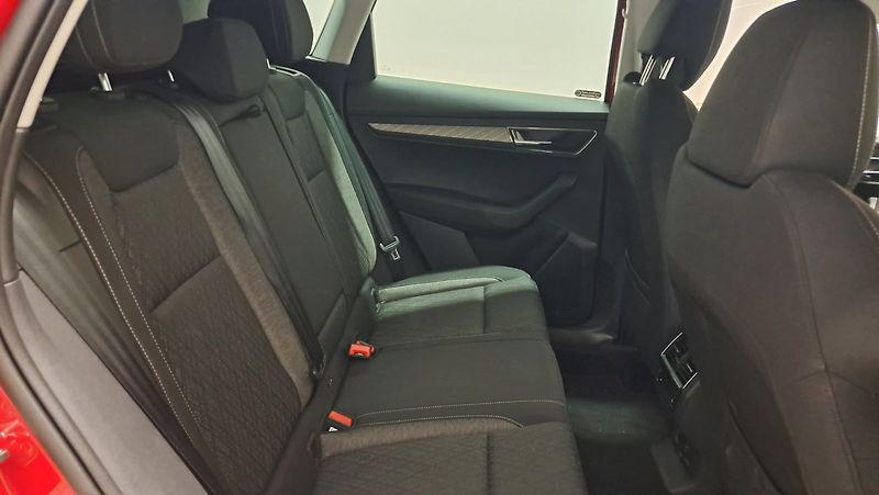 Škoda Karoq (2025) Top Selection 1,5 TSI 110 kW - fotka 17 z 22