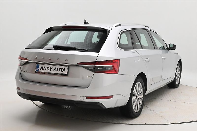 Škoda Superb 1,4 TSI iV 160KW DSG Ambition - fotka 5 z 31