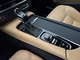 Volvo V90 D4 MOMENTUM PRO POLESTAR AUT - náhled 27