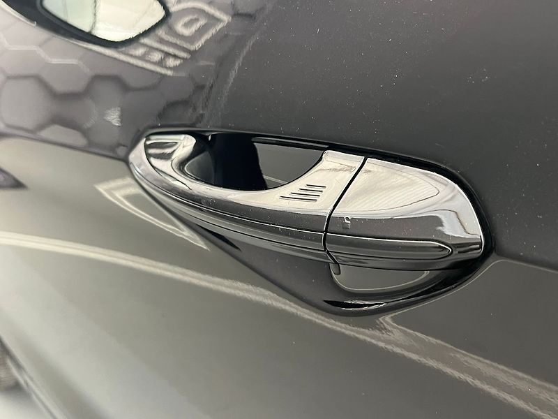 Ford S-MAX 2.5 Duratec HEV TITANIUM - fotka 47 z 57