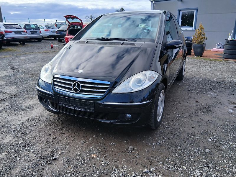 Mercedes-Benz Třídy A 1.7i, Avantgarde  - fotka 3 z 28