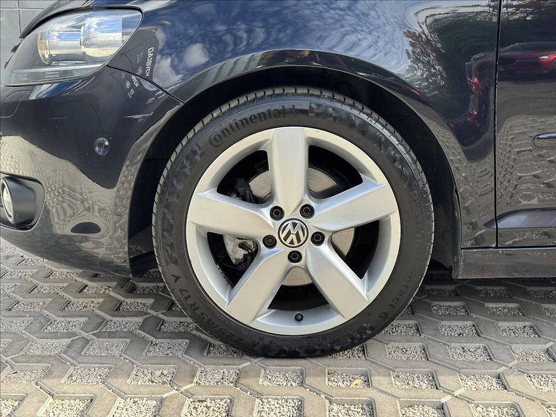Volkswagen Golf Plus 2,0 TDI 100kW Style DSG - fotka 26 z 36