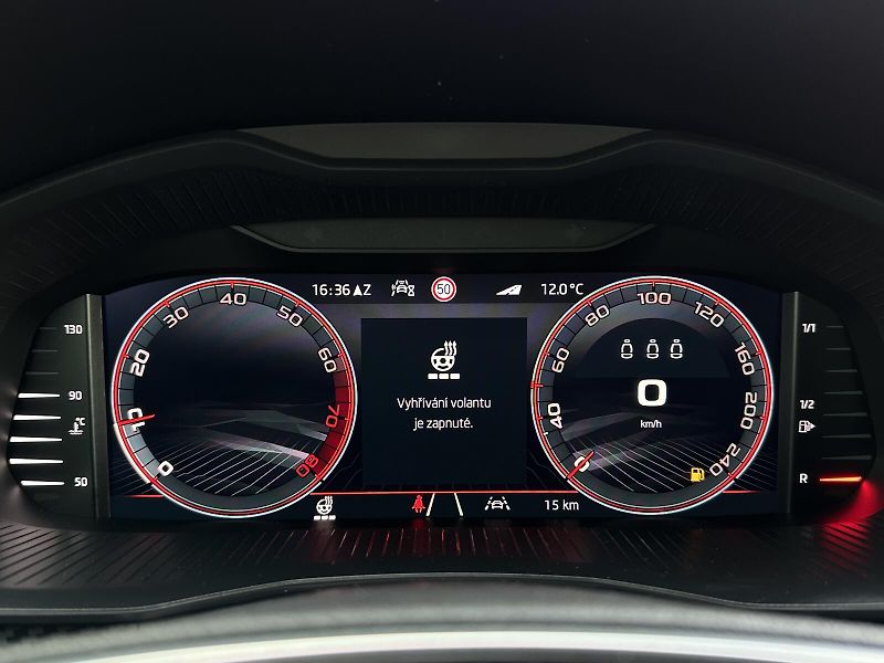 Škoda Kamiq 1.0TSi Monte Carlo 116PS Matri - fotka 24 z 45