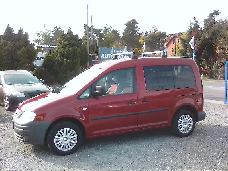 Volkswagen Caddy (2007) 1.6i / 75 KW , 7 míst - fotka 8 z 27
