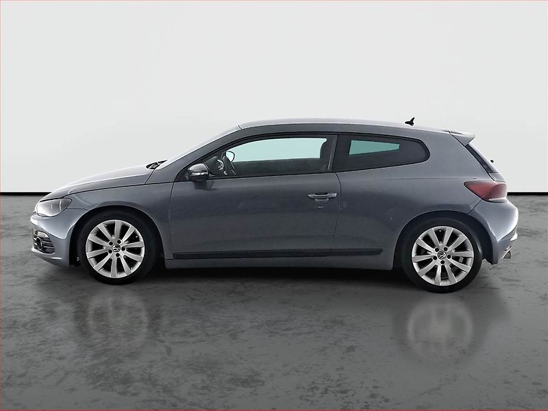 Volkswagen Scirocco (2009) 2.0 TSI, Kůže, Park. senzory - fotka 3 z 17