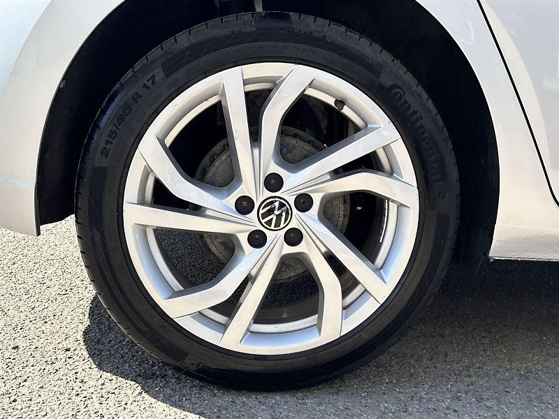 Volkswagen Polo (2023) 1.0 TSI DSG Style - fotka 25 z 27