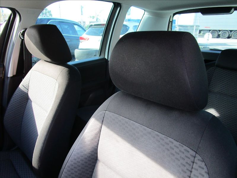 Škoda Roomster 1.4i 16V Ambition, Klima, 2. m - fotka 13 z 36