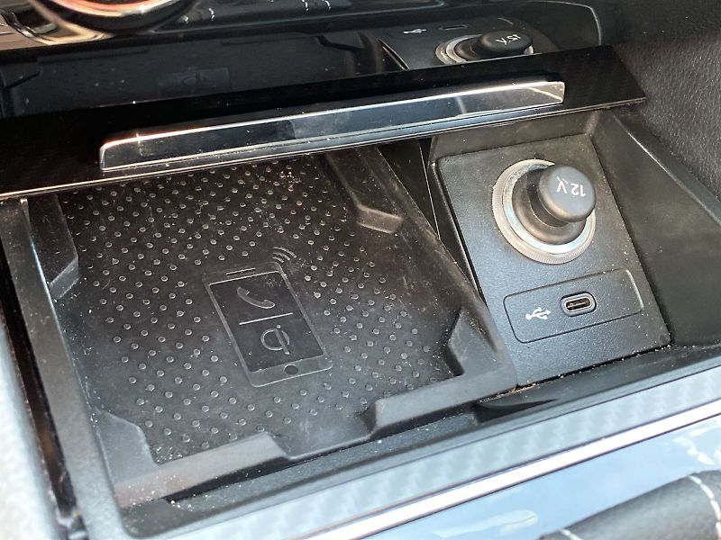Škoda Superb (2022) Combi 2.0 TDI DSG Sportline - fotka 26 z 35
