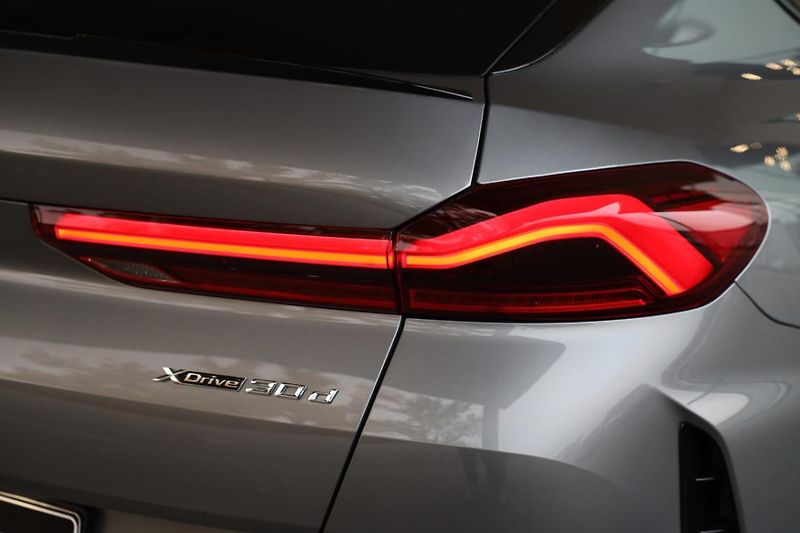BMW X6 xDrive30d - fotka 18 z 18