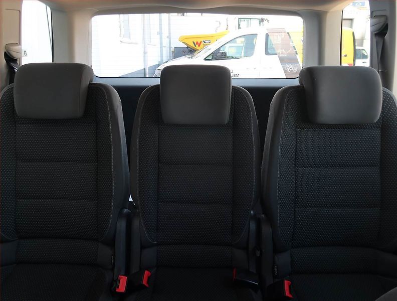 Volkswagen Touran (2011) 1.2 TSI, Tempomat - fotka 9 z 15