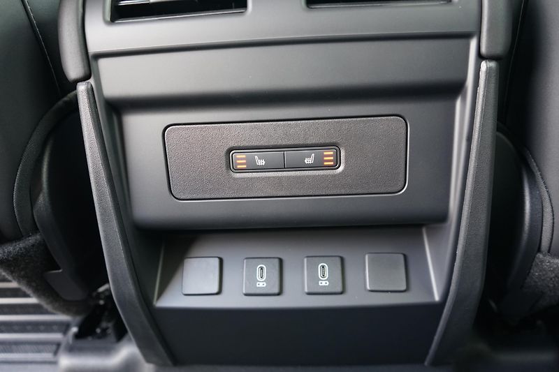 Land Rover Defender (2026) 110 3,0 S D200 - fotka 16 z 35