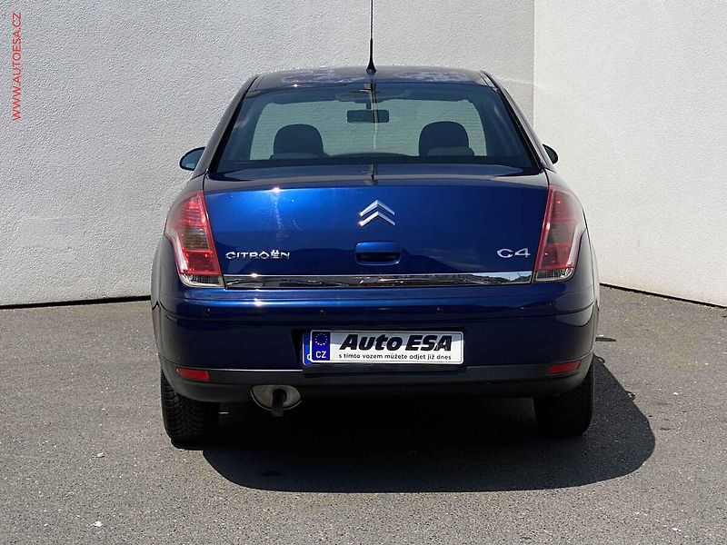 Citroën C4 (2009) 1.6i, ČR, AC, tempo, park - fotka 5 z 15
