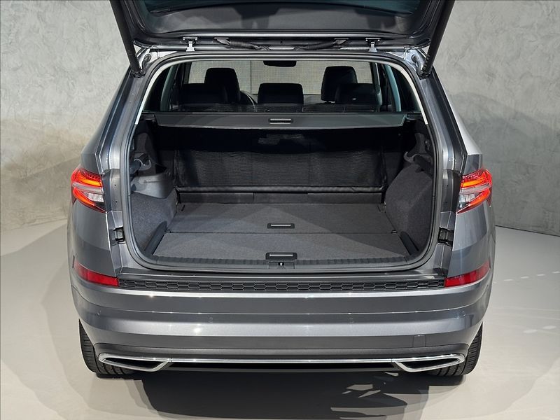 Škoda Kodiaq 2,0 TDi  DSG 4x4 L&K Virtual L - fotka 12 z 50