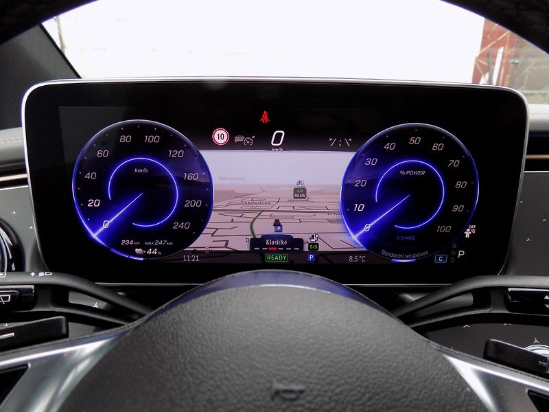Mercedes-Benz EQE (2023) 350+/Performance-LED/PANO/DPH/ - fotka 32 z 50