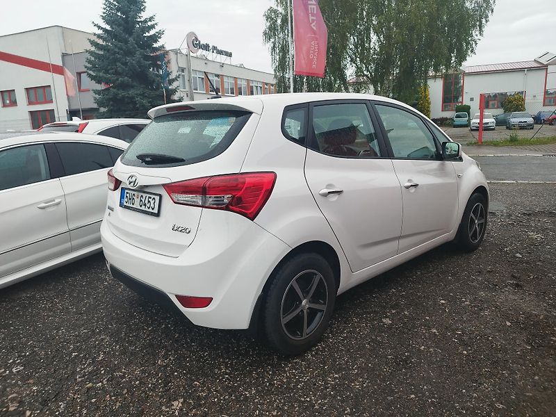 Hyundai ix20 (2013) 1.4i, volat-608 081 843 - fotka 4 z 14