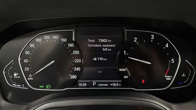 BMW Řada 3 330d AUT Sport Line - fotka 10 z 25