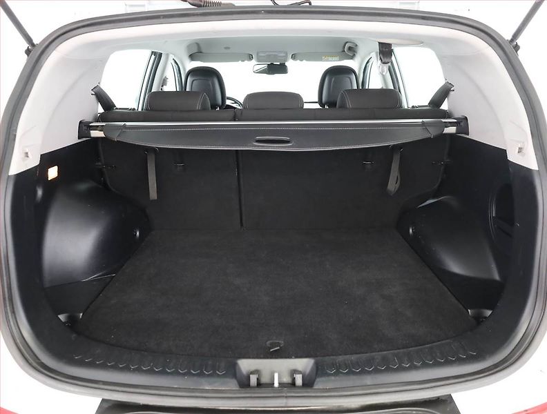 Kia Sportage (2015) 2.0 CRDi, 4X4, Automat - fotka 15 z 16