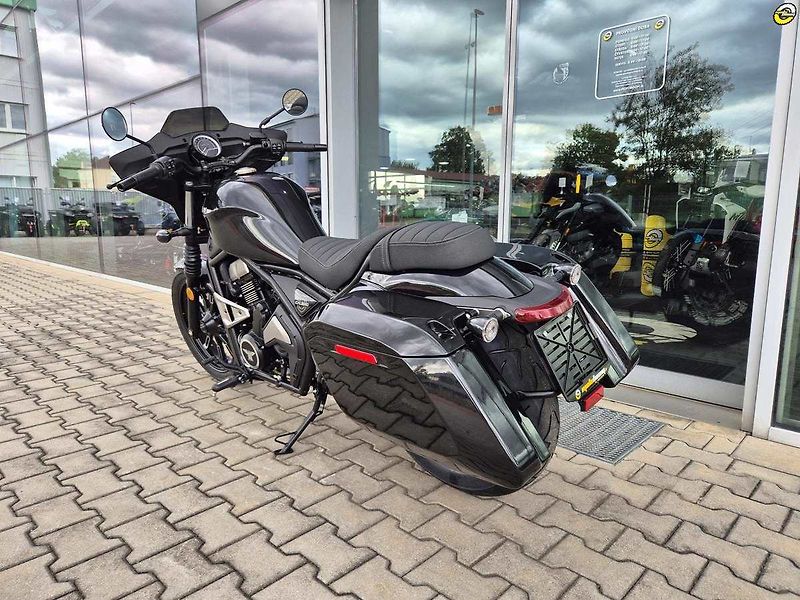 Moto Morini Calibro (2026) 700 BAGGER - fotka 6 z 18