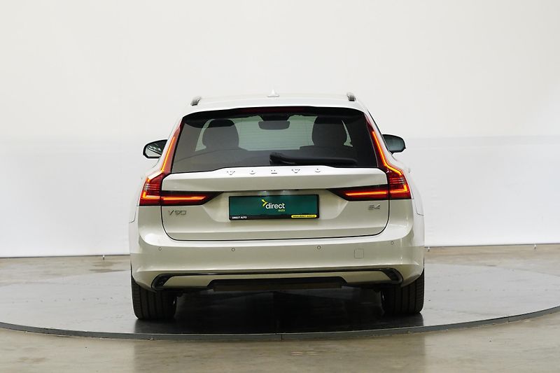 Volvo V90 - fotka 7 z 26